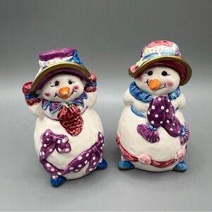 Darling GANZ Snow-women (Snowmen) Salt and Pepper shakers - Purple and Red Hats